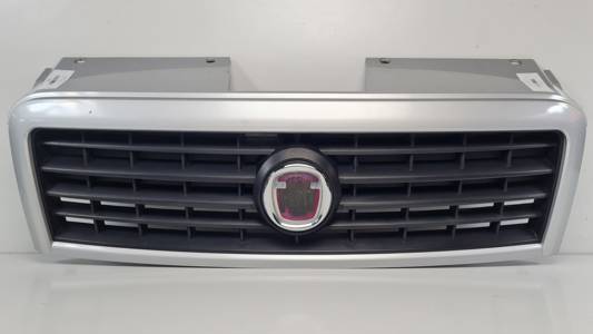 REJILLA DELANTERA 735395576 FIAT DOBLO Autodesguaces Alicante