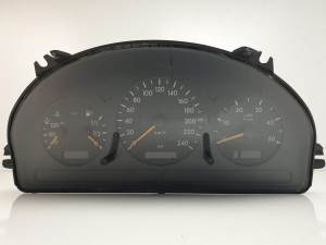 CUADRO INSTRUMENTOS A1635404011 MERCEDES CLASE M (W163) Autodesguaces Alicante