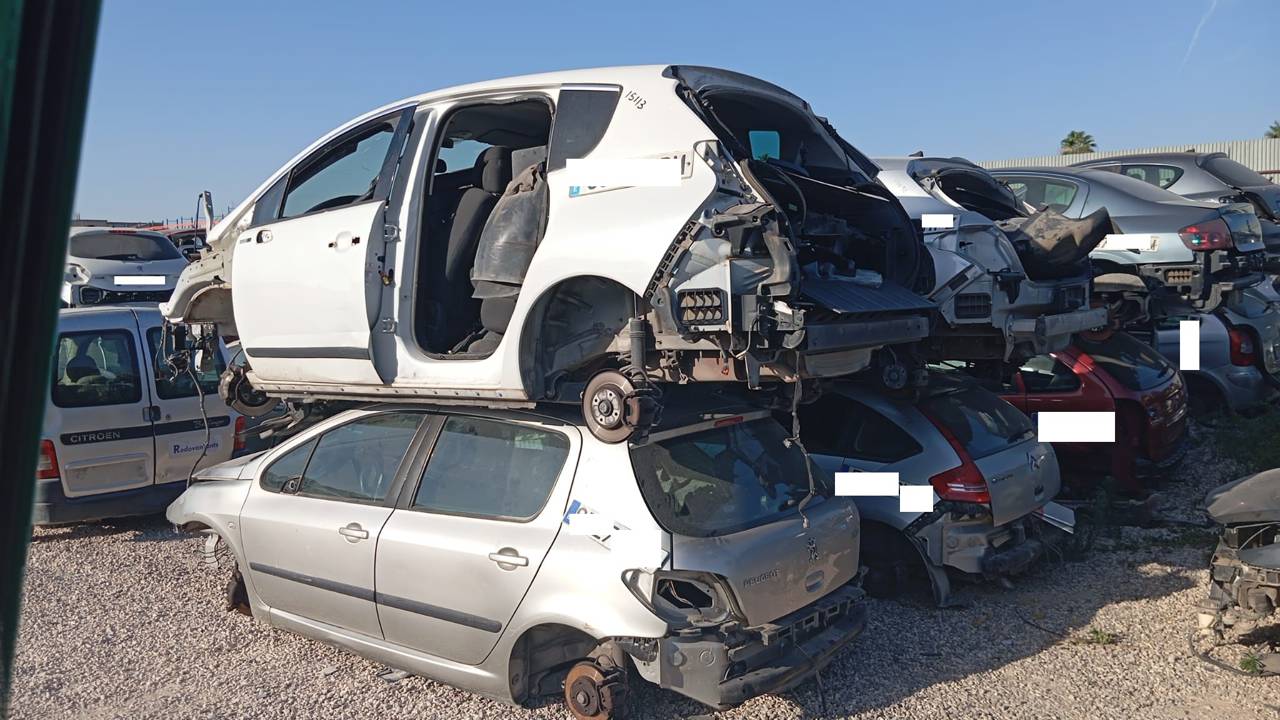 Imagen del vehículo PEUGEOT 3008
