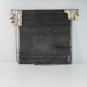 CONDENSADOR / RADIADOR AIRE ACONDICIONADO MERCEDES VITO (W638) CAJA CERRADA Autodesguaces Alicante