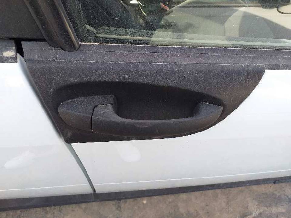 MANETA EXTERIOR DELANTERA DERECHA
