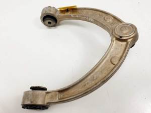 BRAZO SUSPENSION SUPERIOR DELANTERO DERECHO 16614 MERCEDES CLASE M (W166) Autodesguaces Alicante