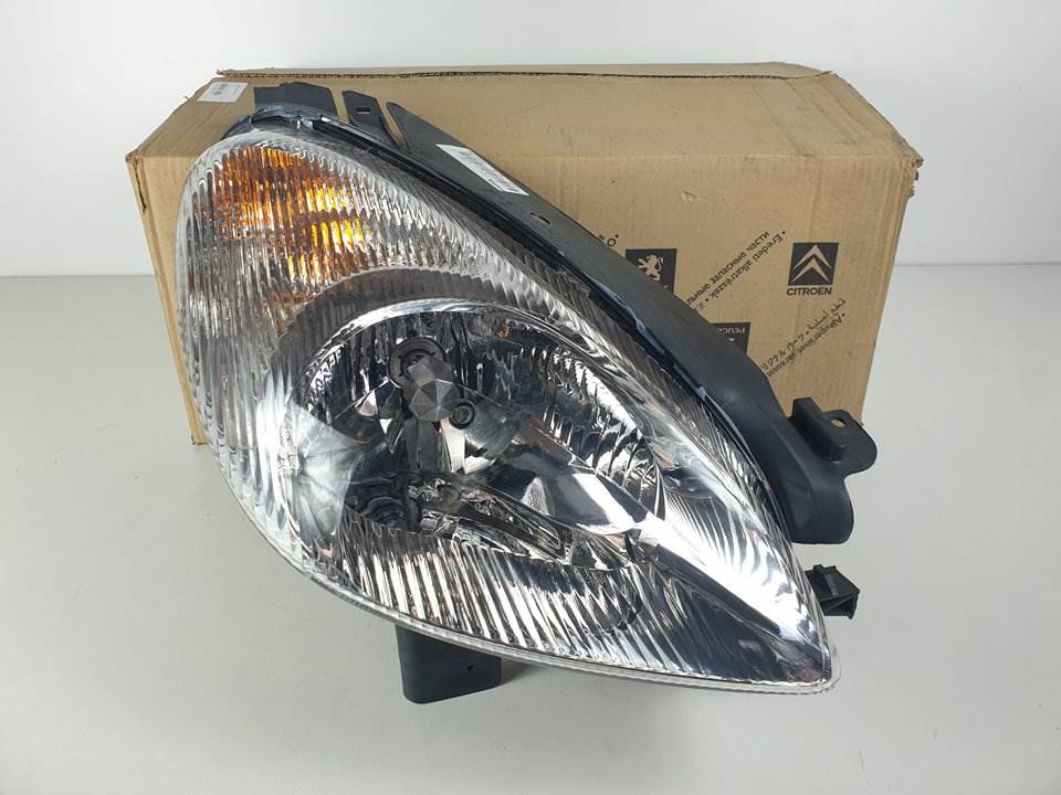 FARO DERECHO - 6205W0 - CITROEN - XSARA PICASSO