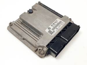 CENTRALITA MOTOR UCE 0281011859 VOLKSWAGEN TOUAREG (7LA) (2002 - 2006) Autodesguaces Alicante