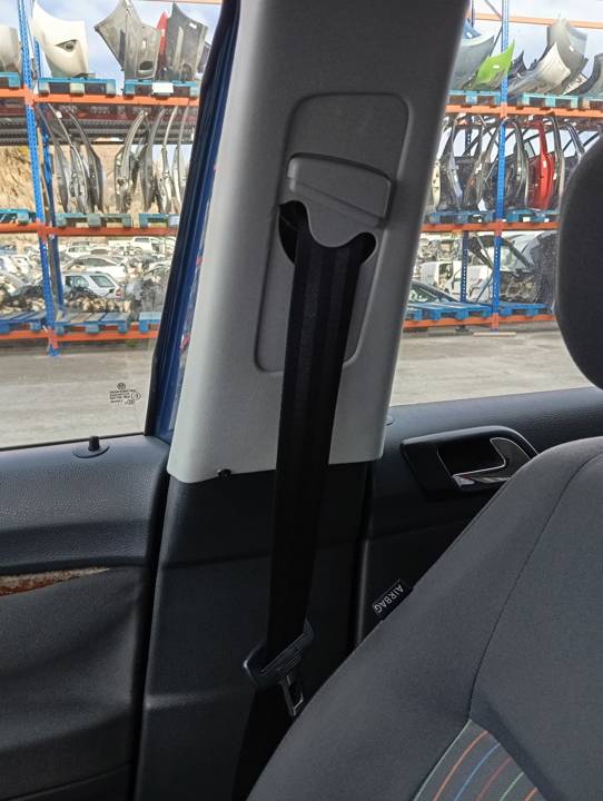 CINTURON SEGURIDAD DELANTERO DERECHO