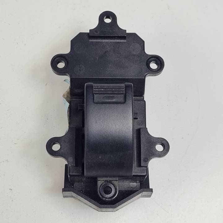 MANDO ELEVALUNAS TRASERO DERECHO M18602 HONDA ACCORD BERLINA (CG7-9/CH1-7) Autodesguaces Alicante