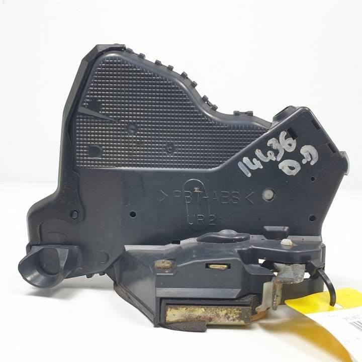 CERRADURA PUERTA DELANTERA DERECHA - TOYOTA - COROLLA (E12)