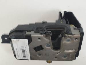 CERRADURA PUERTA DELANTERA IZQUIERDA 13210748 OPEL ZAFIRA B Autodesguaces Alicante