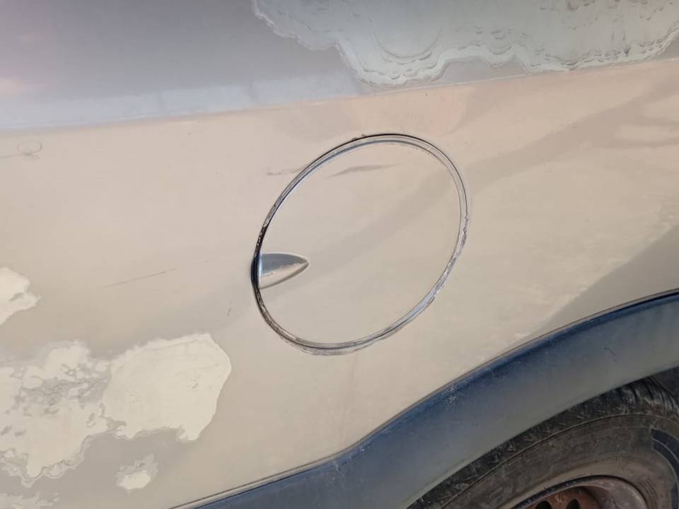 TAPA EXTERIOR COMBUSTIBLE