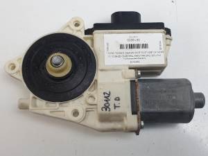 MOTOR ELEVALUNAS TRASERO DERECHO 69259662 BMW X3 (E83) Autodesguaces Alicante