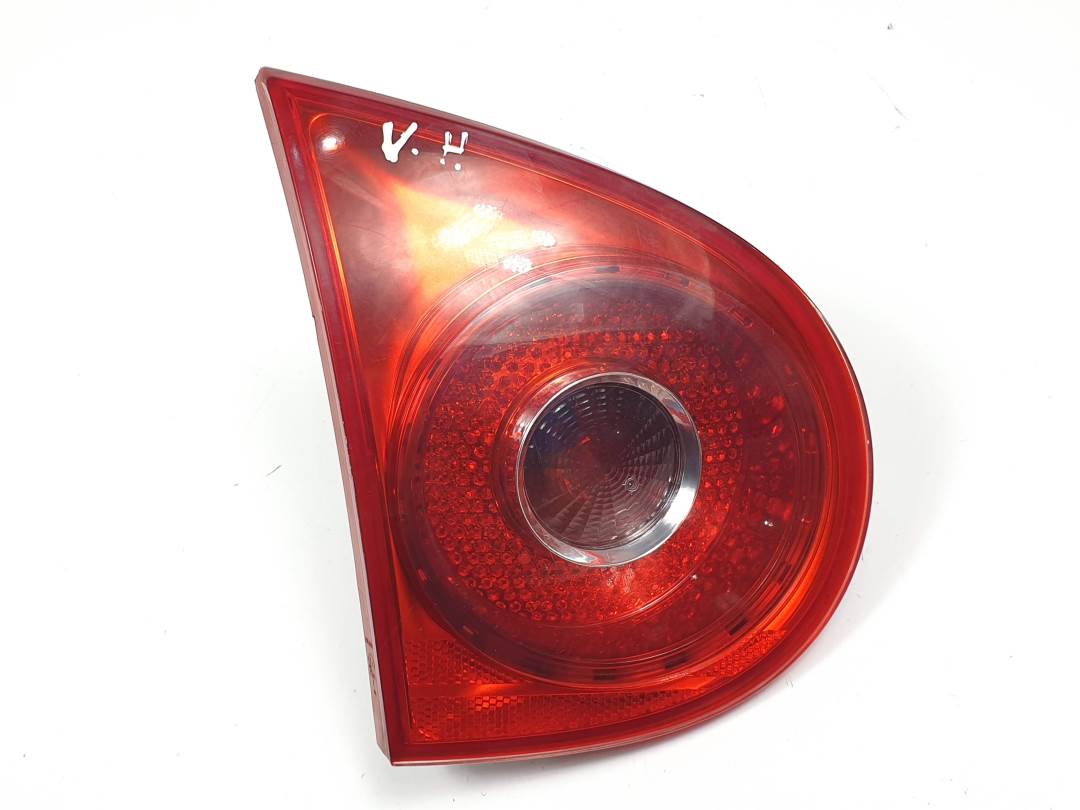 PILOTO TRASERO IZQUIERDO INTERIOR - 1K6945093E - VOLKSWAGEN - GOLF V BERLINA (1K1)