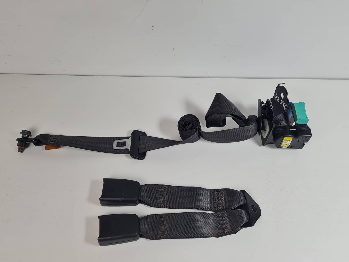 CINTURON SEGURIDAD TRASERO DERECHO - 96428895 - CHEVROLET - AVEO