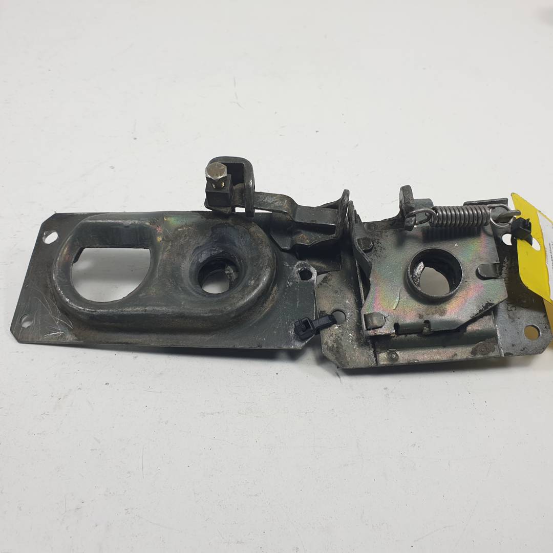 CERRADURA CAPOT - 51231876997 - BMW - SERIE 5 (E28)