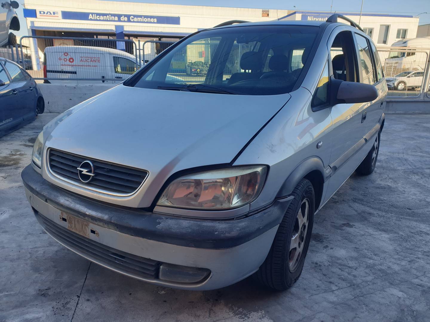 OPEL ZAFIRA A (1999 - 2005)
