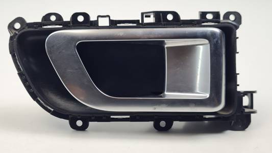 MANETA INTERIOR DELANTERA DERECHA FK7222600AB LAND ROVER DISCOVERY SPORT Autodesguaces Alicante