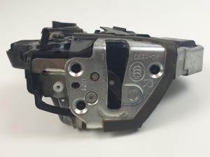 CERRADURA PUERTA TRASERA DERECHA 72611T1GE001B HONDA CR-V Autodesguaces Alicante