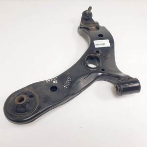 BRAZO SUSPENSION INFERIOR DELANTERO IZQUIERDO TOYOTA AVENSIS Autodesguaces Alicante