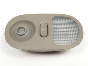 LUZ INTERIOR 7700412606 RENAULT CLIO II FASE II (B/CB0) Autodesguaces Alicante