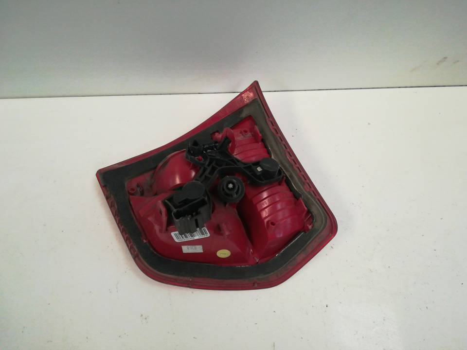 PILOTO TRASERO DERECHO INTERIOR