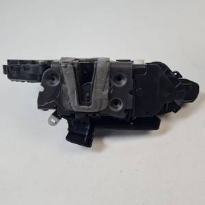 CERRADURA PUERTA TRASERA DERECHA 8X2A26412AC JAGUAR XF (X250) Autodesguaces Alicante