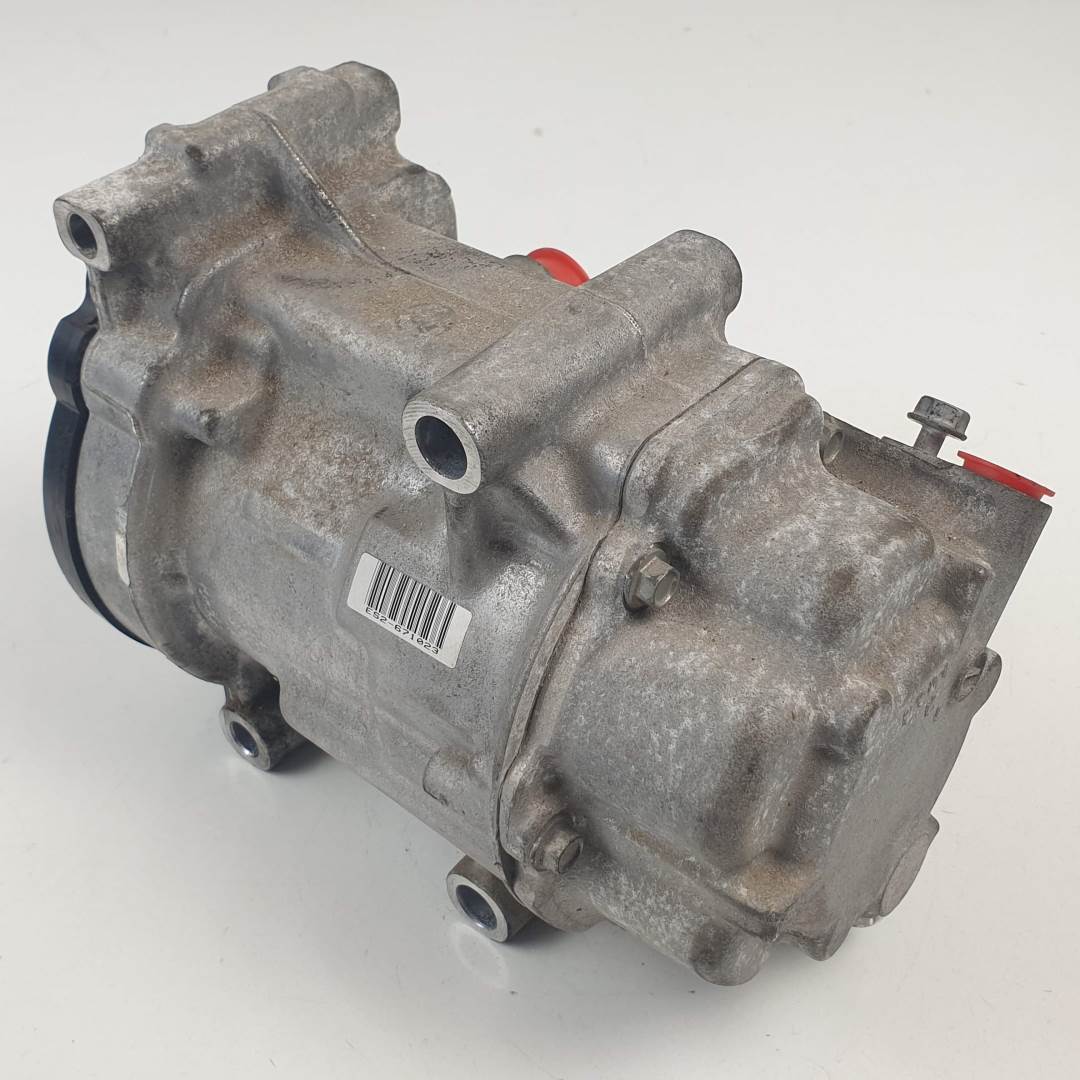 COMPRESOR AIRE ACONDICIONADO - 0424000501 - TOYOTA - C-HR