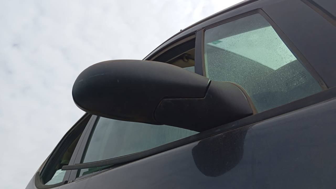 RETROVISOR DERECHO
