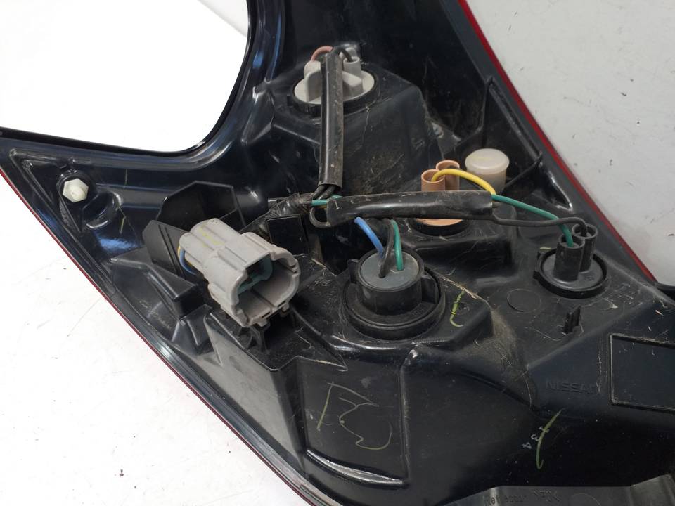 PILOTO TRASERO DERECHO