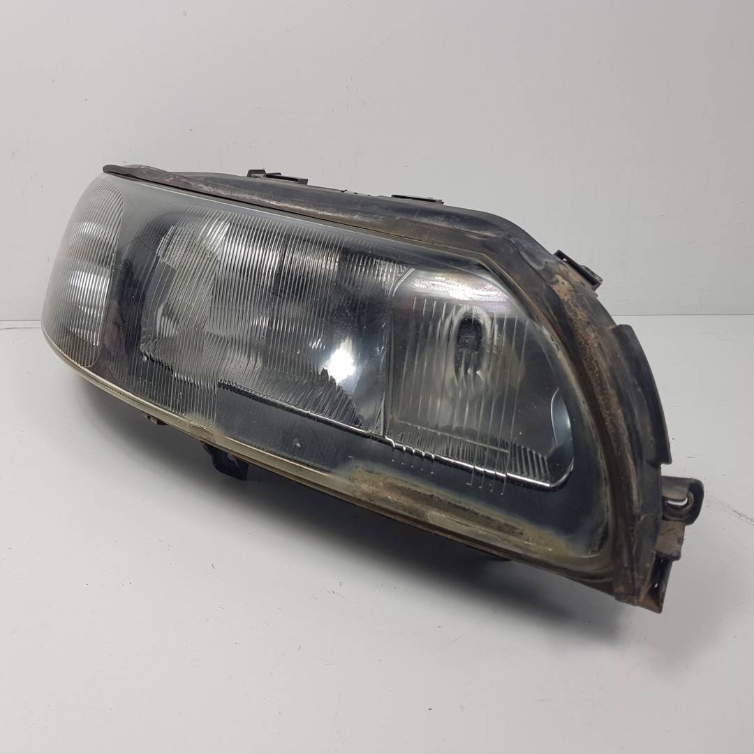 FARO DERECHO - 8662922 - VOLVO - V70 FAMILIAR