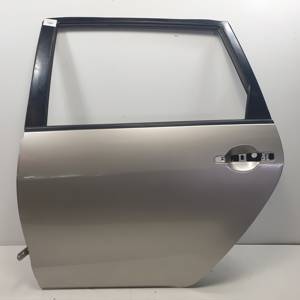 PUERTA TRASERA IZQUIERDA MITSUBISHI GRANDIS (NA0W) Autodesguaces Alicante