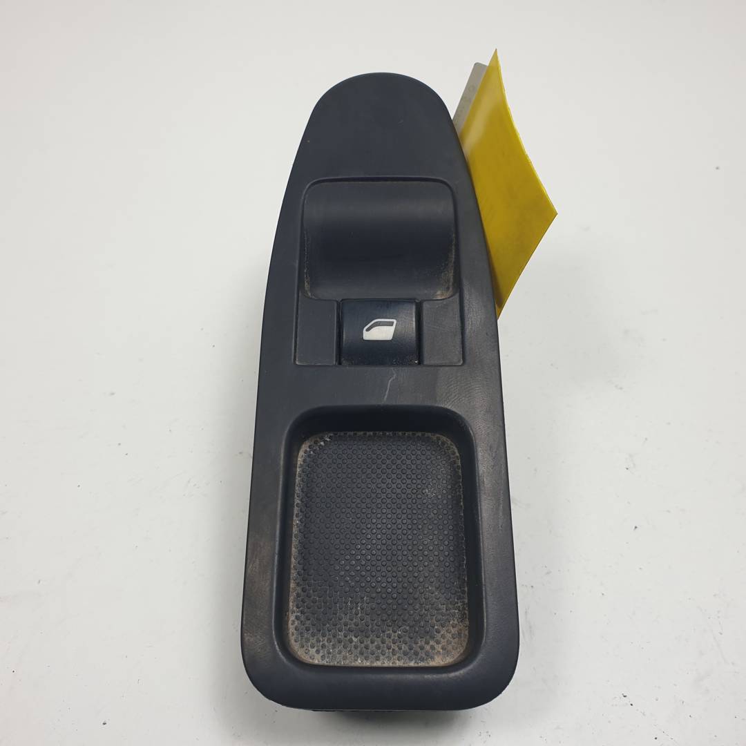 MANDO ELEVALUNAS DELANTERO DERECHO - 14996120 - CITROEN - JUMPY