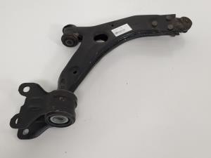 BRAZO SUSPENSION INFERIOR DELANTERO IZQUIERDO BV613A262BAA FORD FOCUS LIM. Autodesguaces Alicante