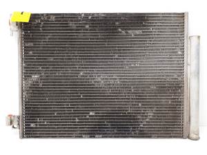 CONDENSADOR / RADIADOR AIRE ACONDICIONADO 921006843RA RENAULT CLIO IV Autodesguaces Alicante