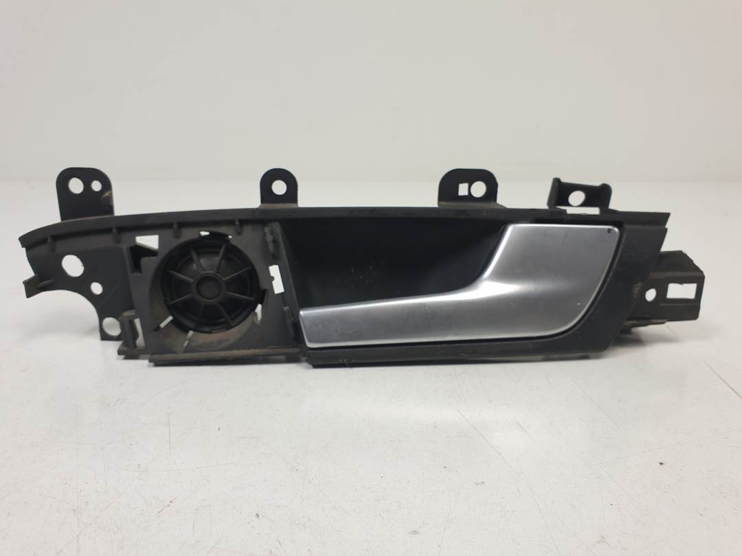 MANETA INTERIOR TRASERA DERECHA - 8P4839020 - AUDI - A3 SPORTBACK (8P)