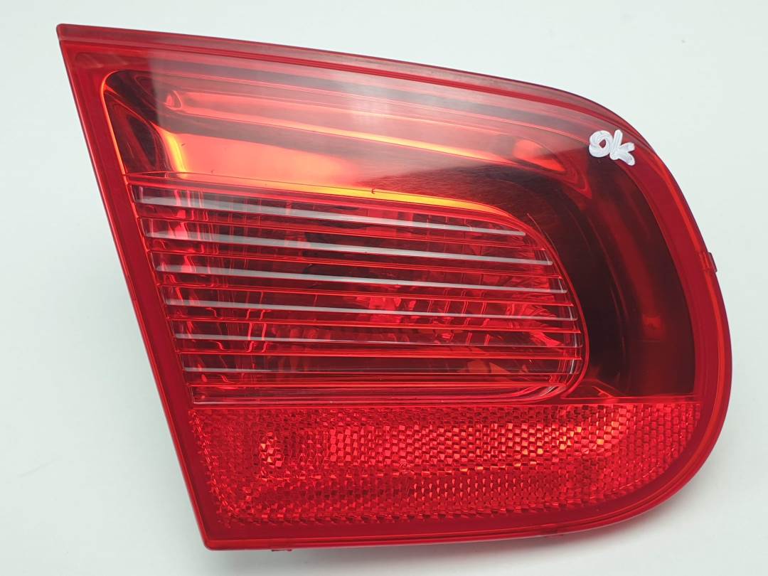 Feu intérieur arrière gauche - 1Q0945093 - VOLKSWAGEN - EOS (1F7)
