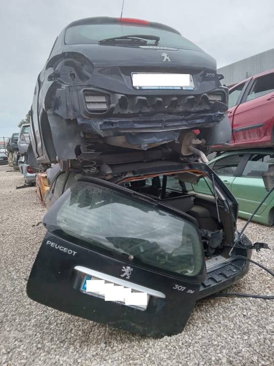 Imagen del vehículo PEUGEOT 208
