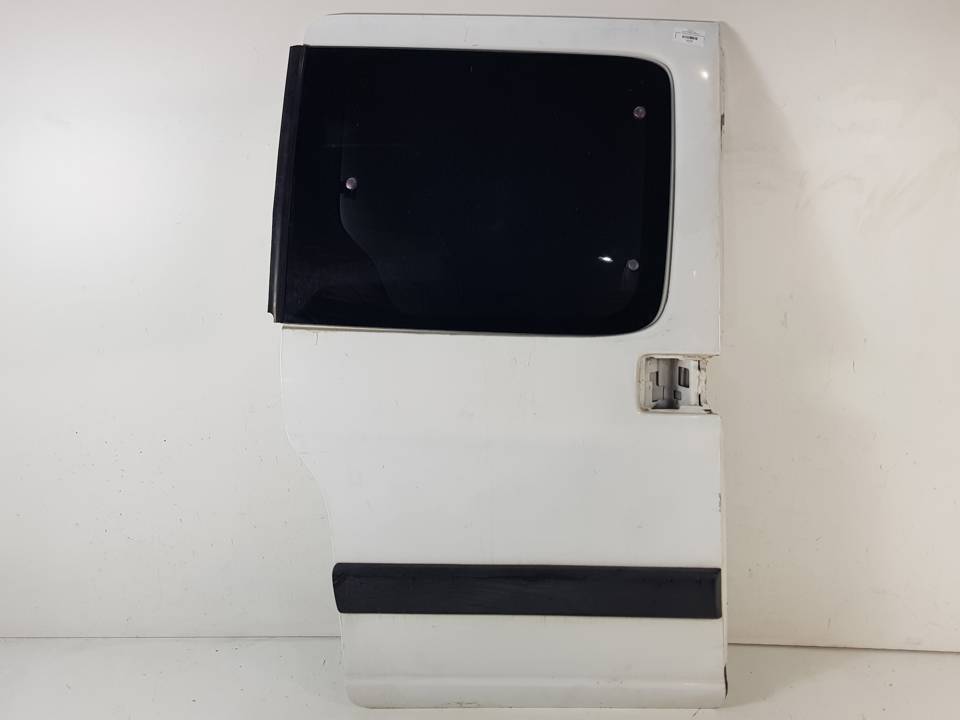 PUERTA LATERAL CORREDERA DERECHA PEUGEOT PARTNER (S2) Autodesguaces Alicante