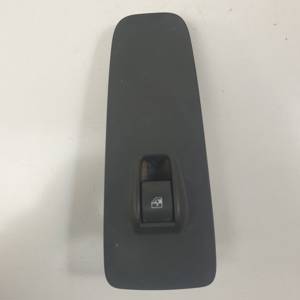 MANDO ELEVALUNAS DELANTERO DERECHO B569 FIAT DUCATO CAJA CERRADA 33, TECHO ELEVADO (X250) Autodesguaces Alican
