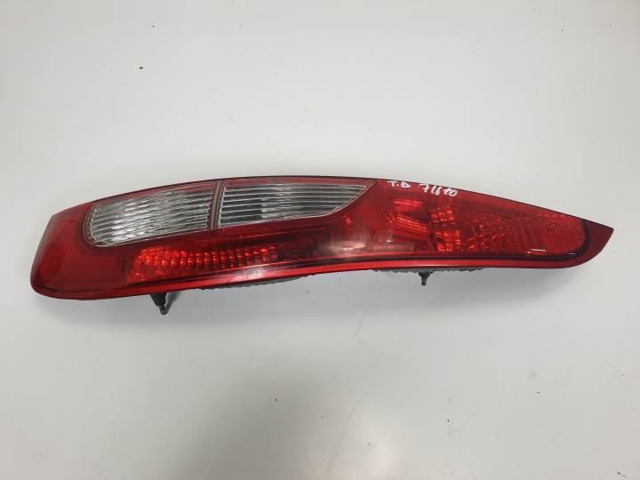 PILOTO TRASERO DERECHO RH2200016670 TATA INDICA Autodesguaces Alicante