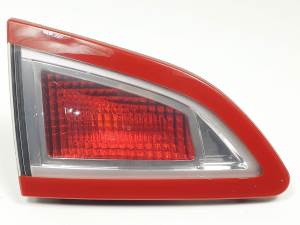PILOTO TRASERO IZQUIERDO INTERIOR 265550018R RENAULT SCENIC III (JZ) Autodesguaces Alicante