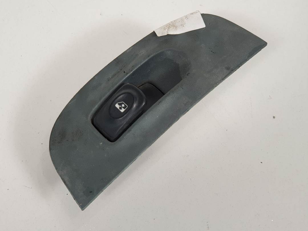 MANDO ELEVALUNAS DELANTERO DERECHO - RENAULT - MEGANE I BERLINA HATCHBACK (BA0)