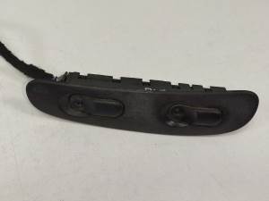 MANDO ELEVALUNAS DELANTERO DERECHO OPEL VECTRA B CARAVAN Autodesguaces Alicante