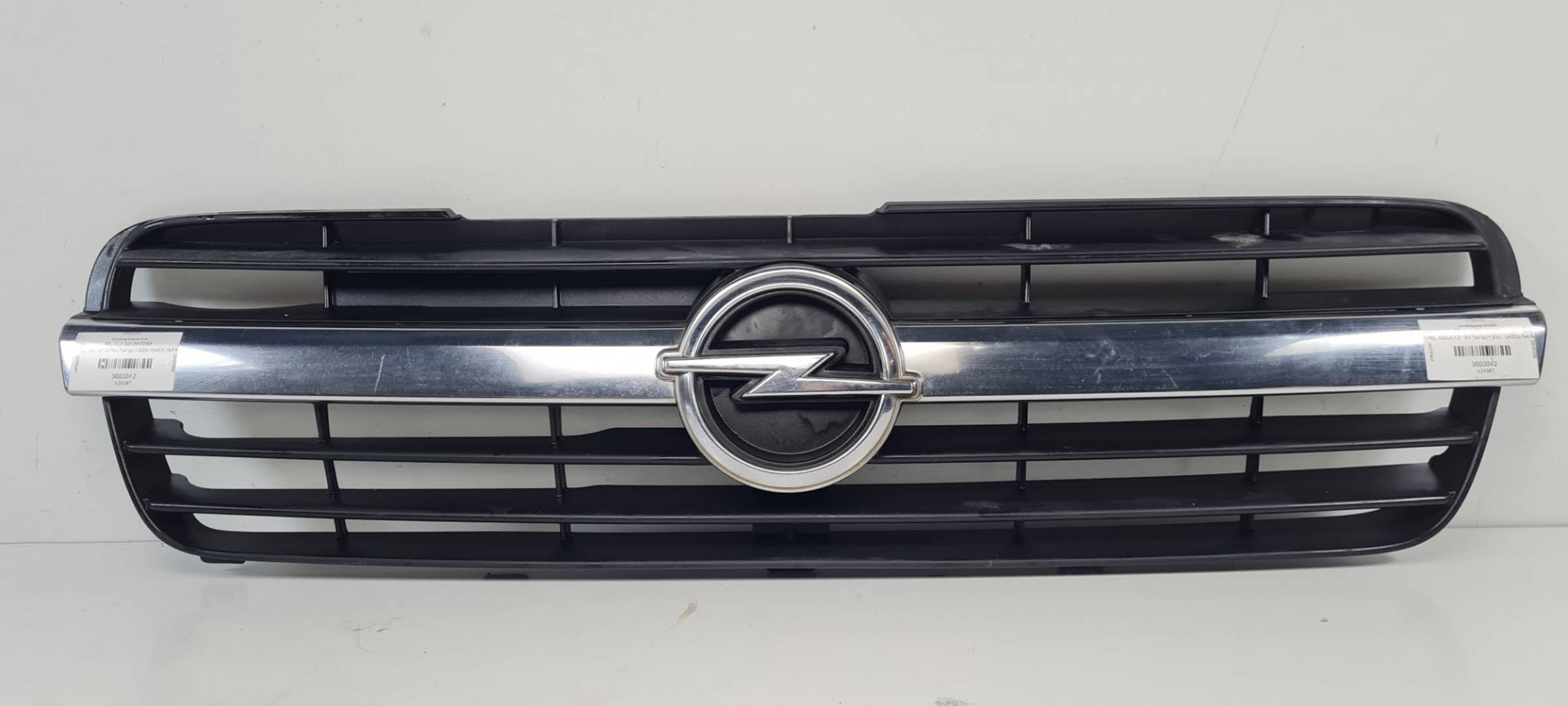 REJILLA DELANTERA - 09212425 - OPEL - AGILA