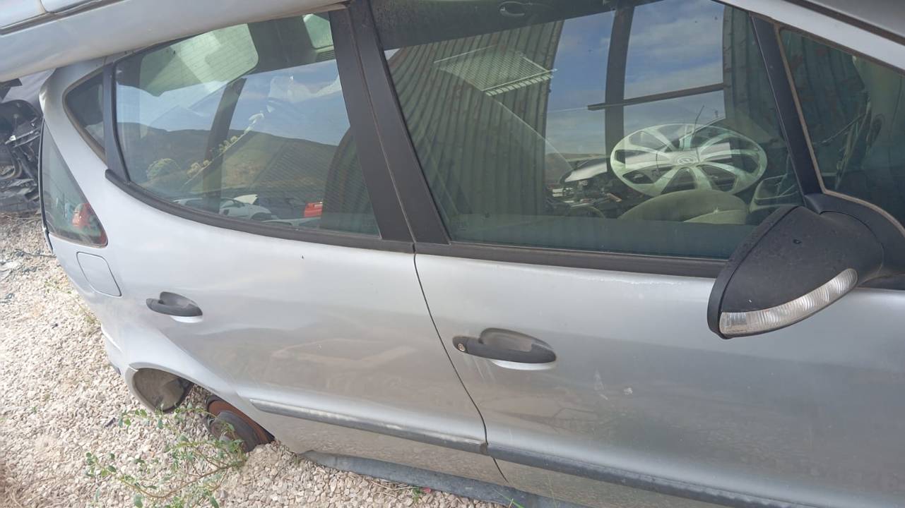 CERRADURA PUERTA TRASERA DERECHA