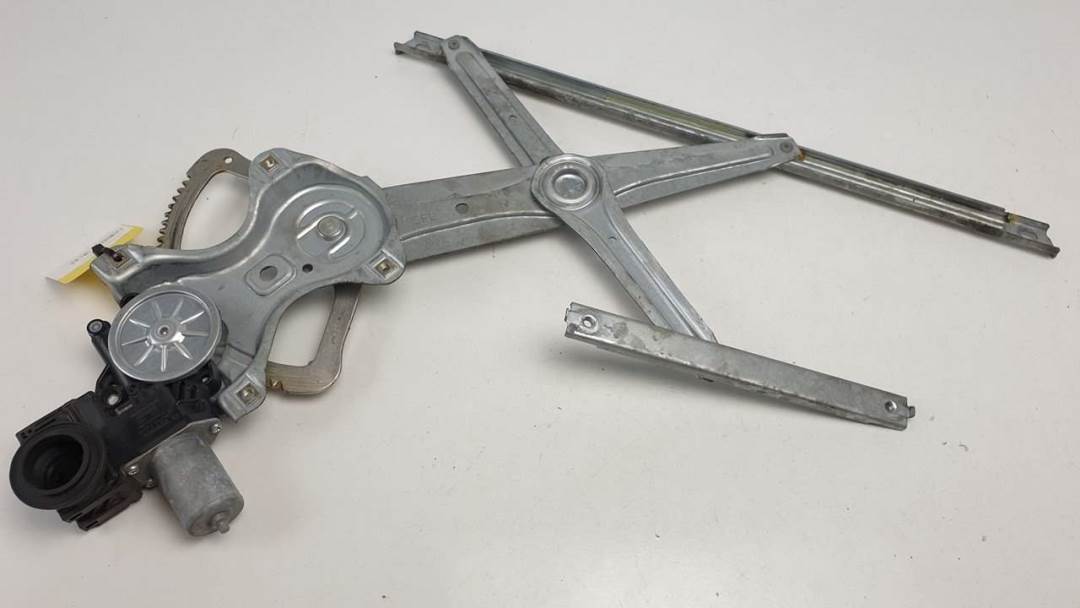 Lève-vitre avant gauche - 85720F4010 - TOYOTA - C-HR