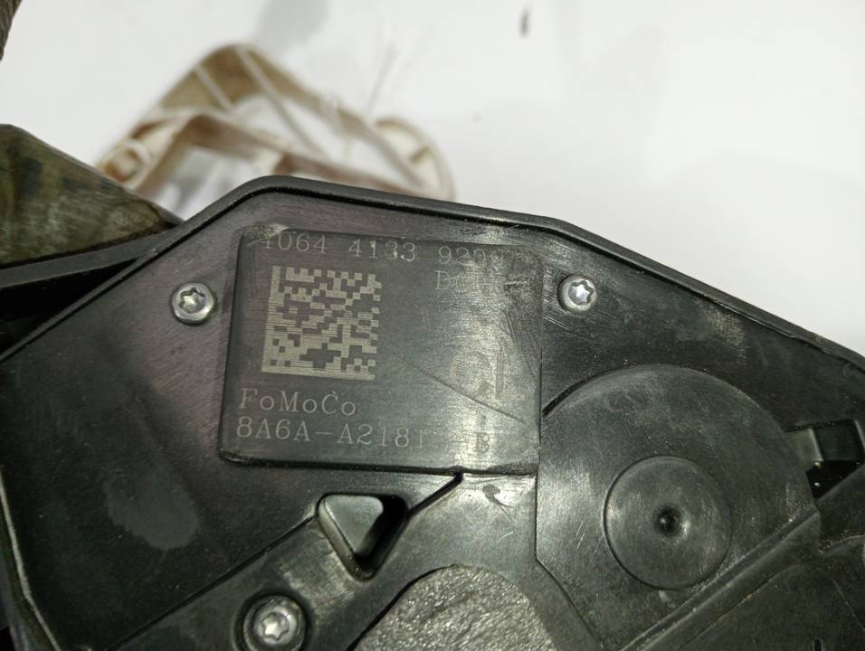 CERRADURA PUERTA DELANTERA DERECHA