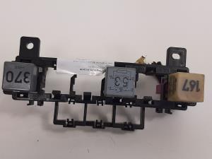 CAJA RELES / FUSIBLES 8E0937503 AUDI A4 BERLINA (8E) Autodesguaces Alicante