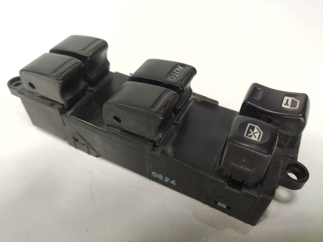 MANDO ELEVALUNAS DELANTERO IZQUIERDO - NISSAN - ALMERA TINO (V10M)