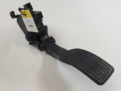 POTENCIOMETRO PEDAL 180023RA0B NISSAN JUKE (F15) Autodesguaces Alicante