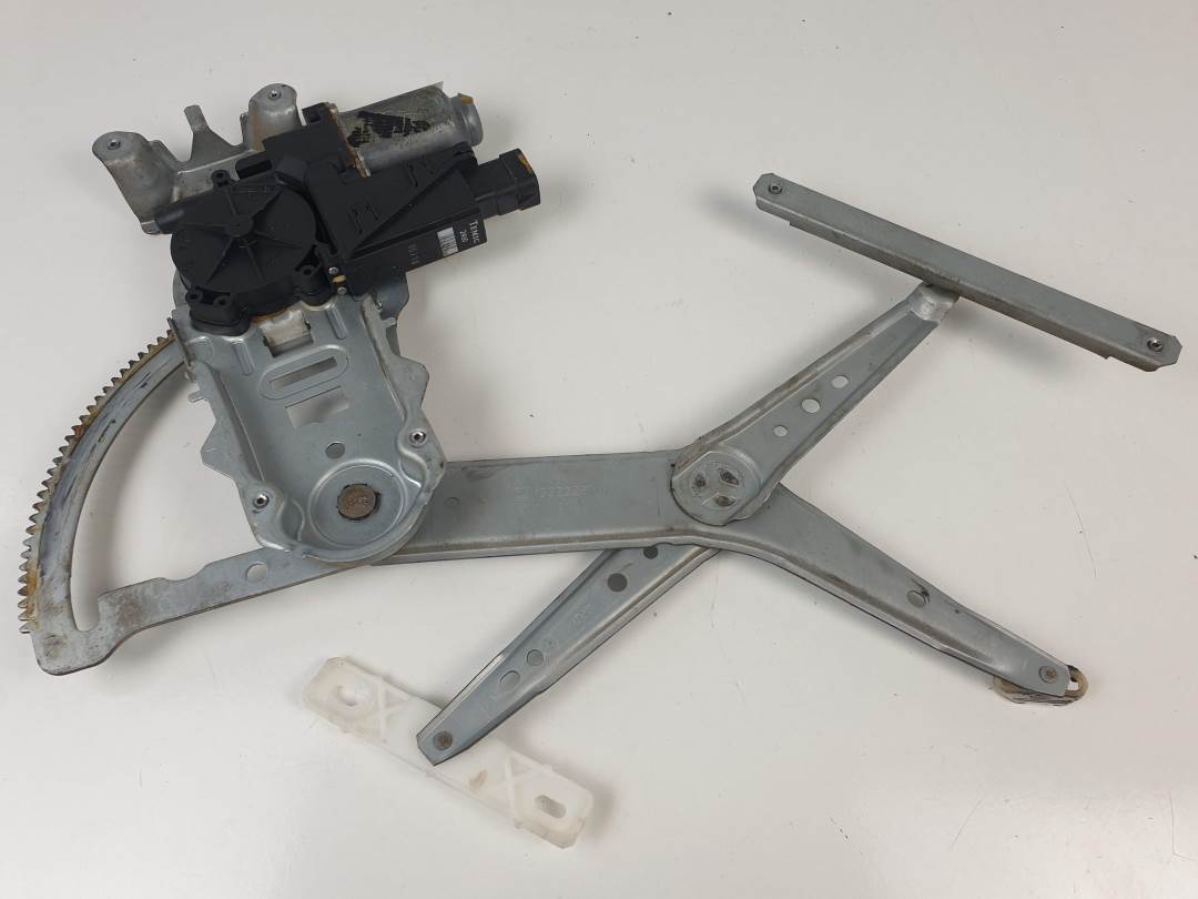Fensterheber vorne links - 13173073 - OPEL - CORSA C (F68)