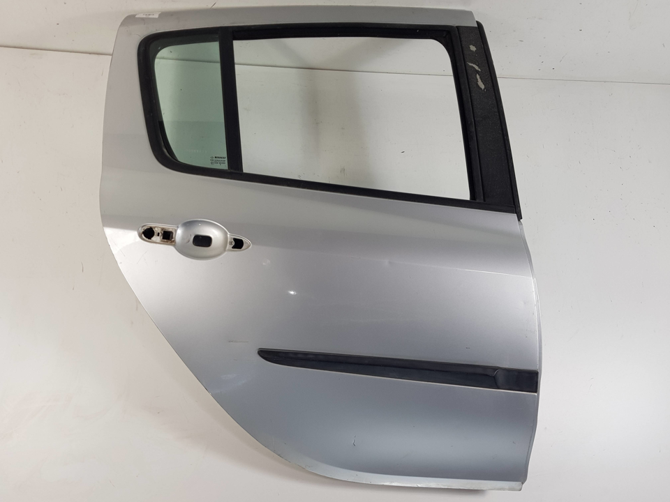 PUERTA TRASERA DERECHA RENAULT CLIO III Autodesguaces Alicante